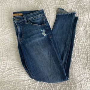 Joe’s Jeans - Distressed - 27